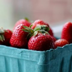 Fresh Strawberries – PINT